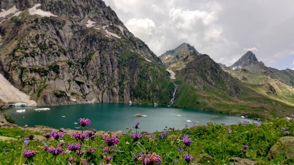 Kashmir Great Lakes Trek
